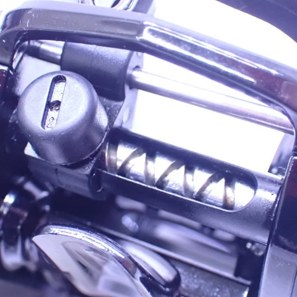 レボビーストＸ４０右